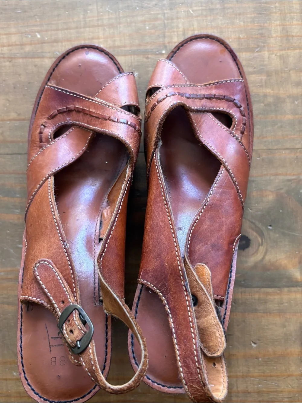 Vintage 1970s Thom McAn Redwood Platform Sandals-Brown Leather-Women's Size 9B